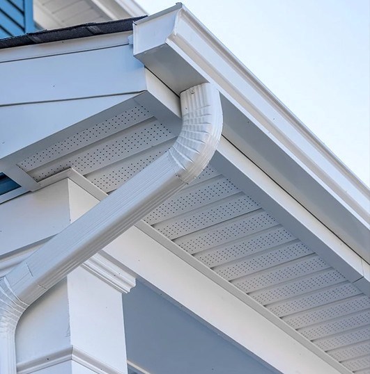 Traditional metal gutter system
